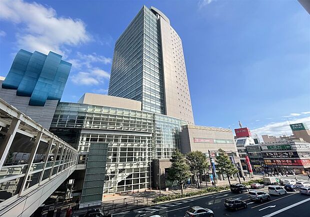 ウイング上大岡店まで1626m、京浜急行上大岡駅直結の複合商業施設。ファッション、雑貨、家庭雑貨、レストラン他、多数のお店が展開。楽しくお買い物出来ます