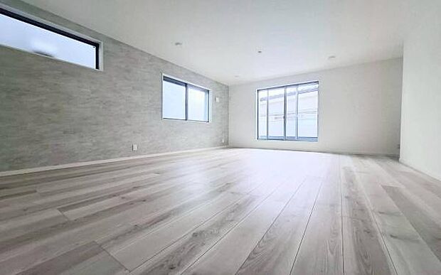 《リビングダイニング》　■上質な時間を育む暮らしのメインステージ。寛ぎとご家族とのコミュニケーションを育む居心地のよい場所。この明るい空間は家族に安らぎを与えて、落ち着いた心地よい空間になるでしょう。