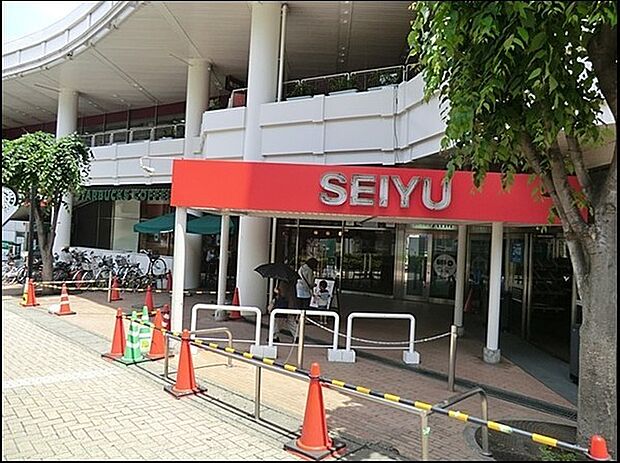 西友二俣川店まで564m、休みなし(24時間営業 ※一部を除く)二俣川駅 南口から徒歩4分 駐車場364台収容