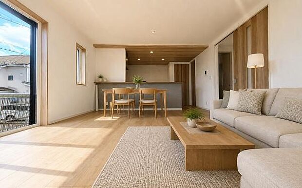 ゆとりを感じさせる上質で明るい空間が、住まう人や訪れる人を心地よく迎え入れてくれます。（本画像家具はCGで作成しており、実際に現地に家具はおかれておりません。また価格に家具は含まれておりません。）