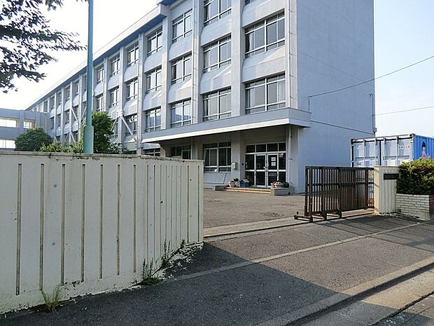 藤沢市立善行中学校まで1179m