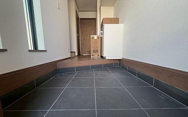 《玄関》 ■我が家の顔である玄関。帰るのが楽しみになりますね。