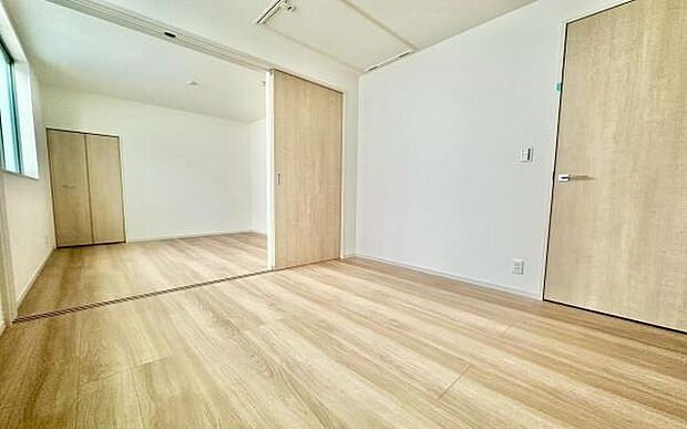 《洋室》 ■くつろぎの場としてだけでなく、趣味や仕事のパーソナルスペースとしても活躍する洋室。個の時間をたっぷり楽しめる快適空間です。