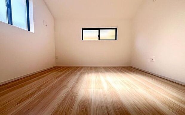 《子供部屋》 ■お子様の成長を優しく見守る、明るい子供部屋。遊んだり、学んだり、時には一人の時間を過ごしたりと健やかな毎日を育む大切な場所。未来への第一歩を育む、かけがえのない空間です。