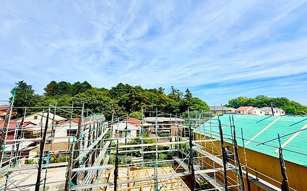 《眺望》さわやかな風が渡りたっぷり陽光がふりそそぎます。