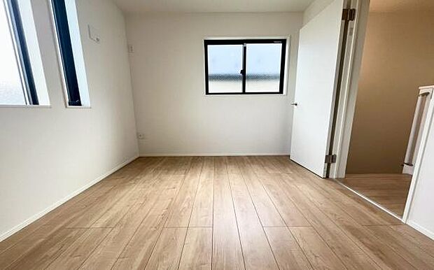 《洋室》 ■明るくスタイリッシュな空間になっています。