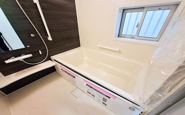 《浴室 》 ■バスルームは一日の疲れを癒す居心地の良い空間です。