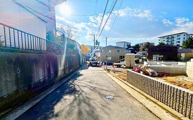 《前面道路含む現地》　■現地写真です。