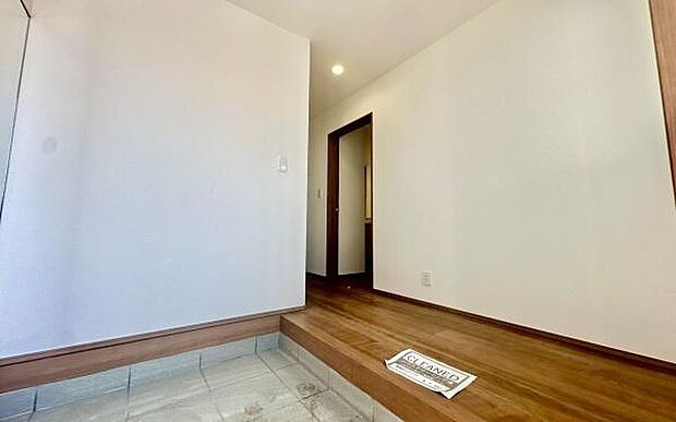 《玄関》　■我が家の顔である玄関。帰るのが楽しみになりますね。