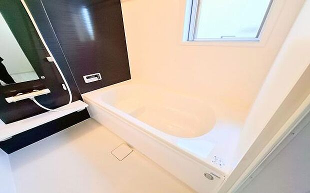 《浴室 》 ■バスルームは一日の疲れを癒す居心地の良い空間です。