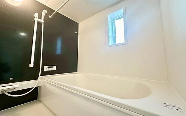 《浴室》 ■ゆったりくつろげる癒しのバスルーム。