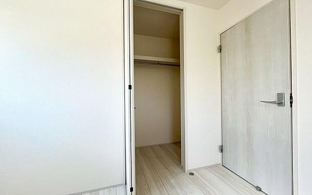《収納》　■収納豊富な間取りです