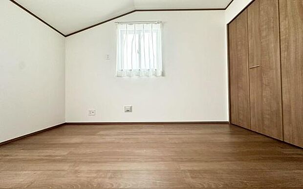 《洋室》　■明るくスタイリッシュな空間になっています。