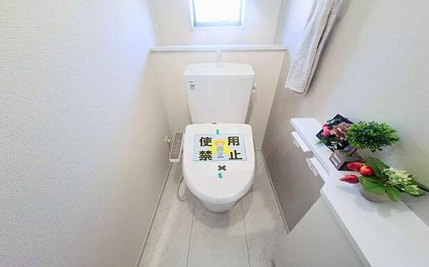 《トイレ》 ■清潔感のある落ち着いたトイレ。