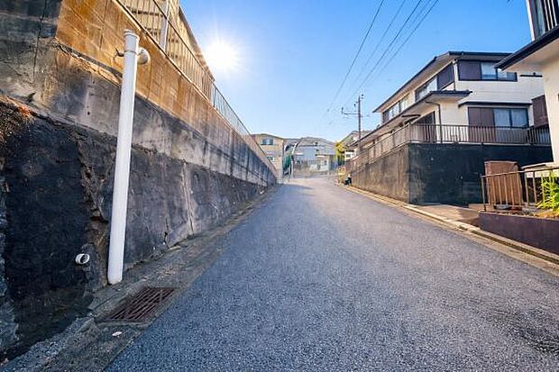 《現地》 ■心地よいライフスタイルが実現できるそんな予感。