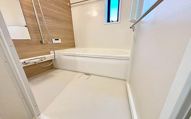 《浴室 》 ■バスルームは一日の疲れを癒す居心地の良い空間です。