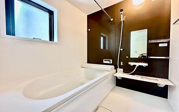 《浴室》 ■ゆったりくつろげる癒しのバスルーム。