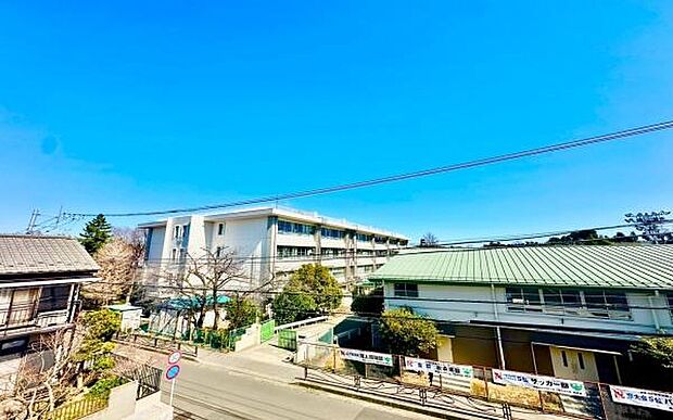 《眺望》 ■「空」×「光」×「風」。開放感を具現化したような現地は、まさに「永住の地」としての選択肢です。