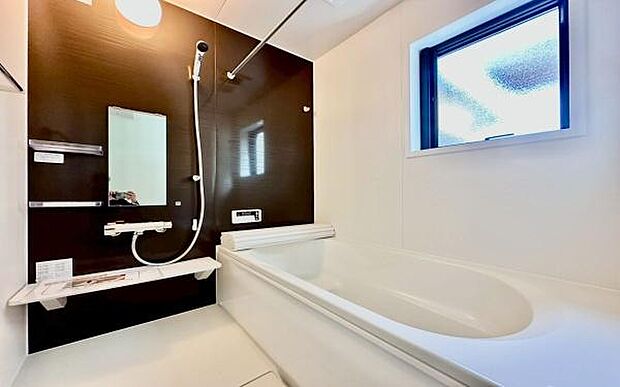 《浴室》 ■ゆったりくつろげる癒しのバスルーム。