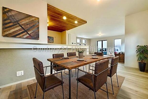 《リビングダイニング》 ■本画像は家具家電や小物の配置をCGで作成しており、実際に現地に家具家電や小物は置かれておりません。また、価格に家具家電や小物は含まれておりません。