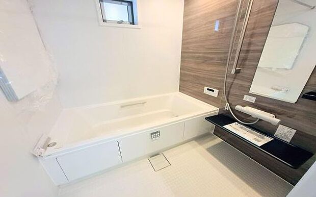 《浴室　》　■バスルームは一日の疲れを癒す居心地の良い空間です。