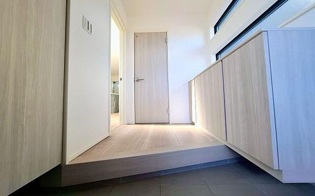 《玄関》 ■我が家の顔である玄関。帰るのが楽しみになりますね。