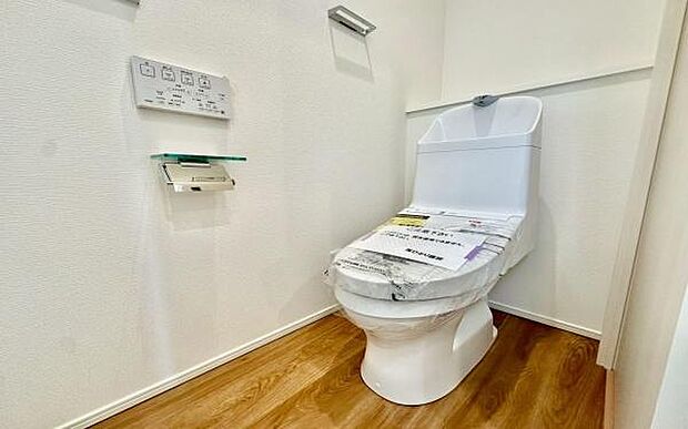 《トイレ》 ■清潔感のある落ち着いたトイレ。