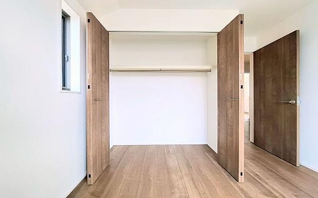 《収納》 ■実用性を考慮した収納です。