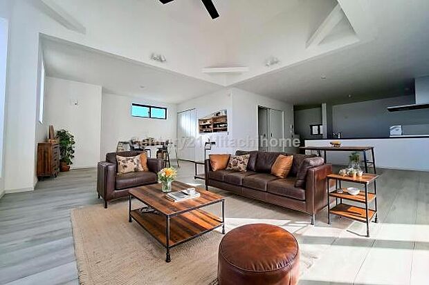 ゆとりを感じさせる上質で明るい空間が、住まう人や訪れる人を心地よく迎え入れてくれます。(本画像家具はCGで作成しており、実際に現地に家具はおかれておりません。また価格に家具は含まれておりません。)