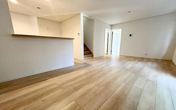 《リビングダイニング》 ■上質な時間を育む暮らしのメインステージ。