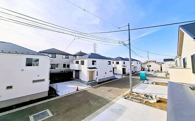 《眺望》 ■目の前には気持ちの良い青空が広がります。開放的で開けた空間が望めます。