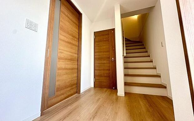 《玄関》 ■我が家の顔である玄関。帰るのが楽しみになりますね。