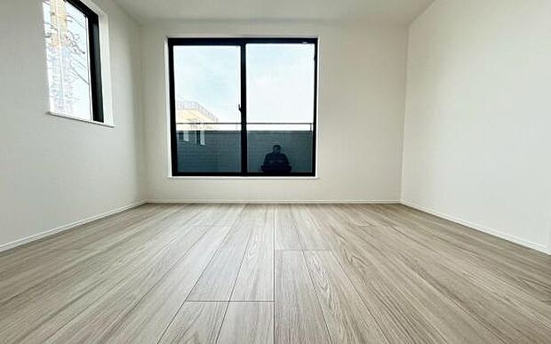 《寝室》 ■心地よい眠りへといざなう落ち着いた雰囲気の寝室