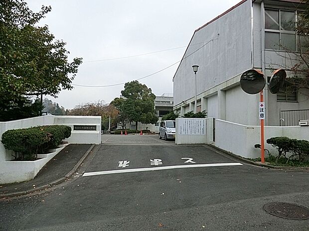 横浜市立今宿南小学校まで291m