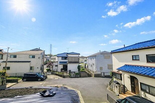 《眺望》 ■目の前には気持ちの良い青空が広がります。