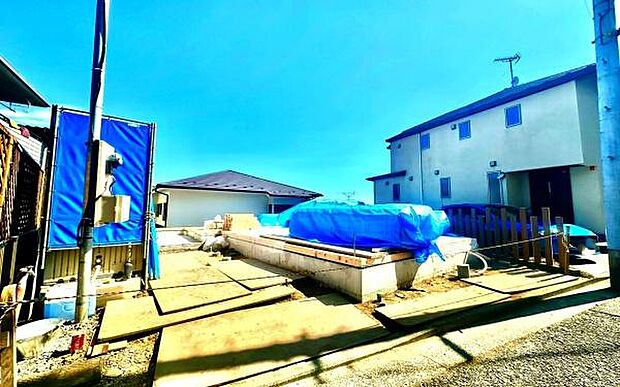 《前面道路》 ■落ち着いた住環境です。