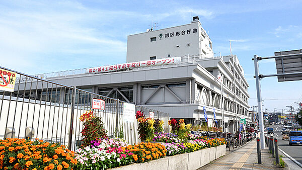 横浜市旭区役所まで626m