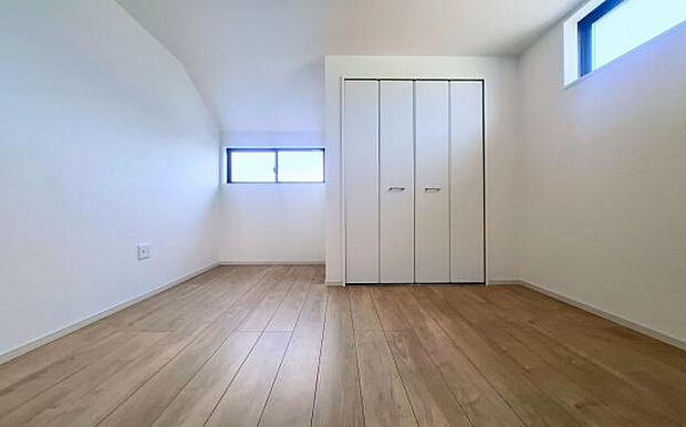 《洋室》　■明るくスタイリッシュな空間になっています。