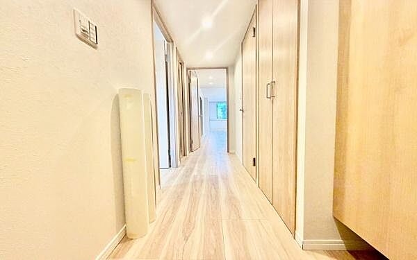 《玄関》　■我が家の顔である玄関。帰るのが楽しみになりますね。