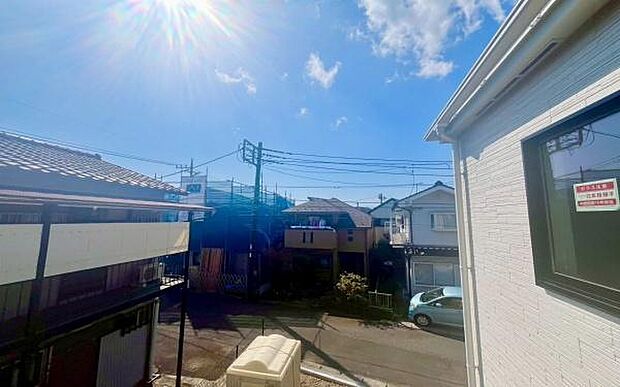 《眺望》さわやかな風が渡りたっぷり陽光がふりそそぎます。