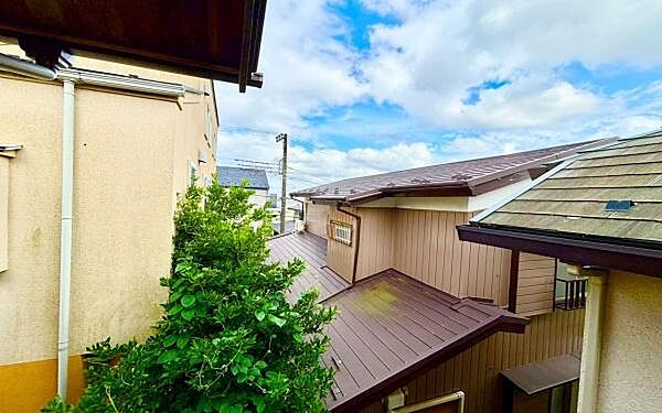 《眺望》　■目の前には気持ちの良い青空が広がります。開放的で開けた空間が望めます。