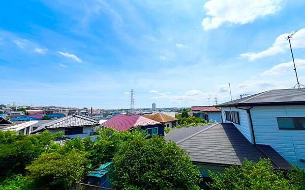 《眺望》 ■「空」×「光」×「風」。開放感を具現化したような現地は、まさに「永住の地」としての選択肢です。