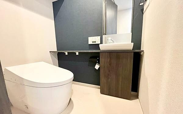 トイレを拡大表示