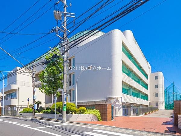 横浜市立平楽中学校まで1079m