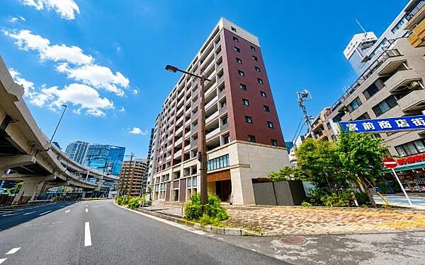 《現地》　安心して暮らせそうな住環境です。