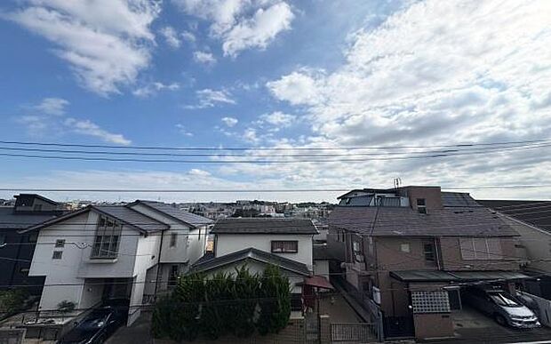 《眺望》 ■「空」×「光」×「風」。開放感を具現化したような現地は、まさに「永住の地」としての選択肢です。