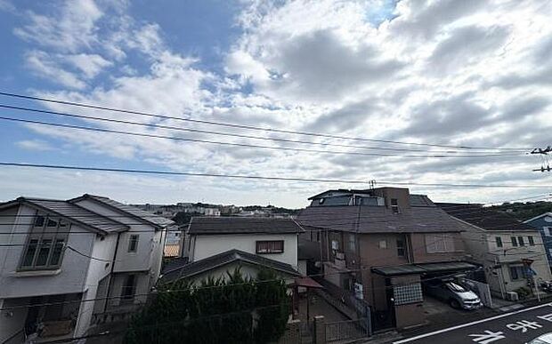 《眺望》 ■「空」×「光」×「風」。開放感を具現化したような現地は、まさに「永住の地」としての選択肢です。