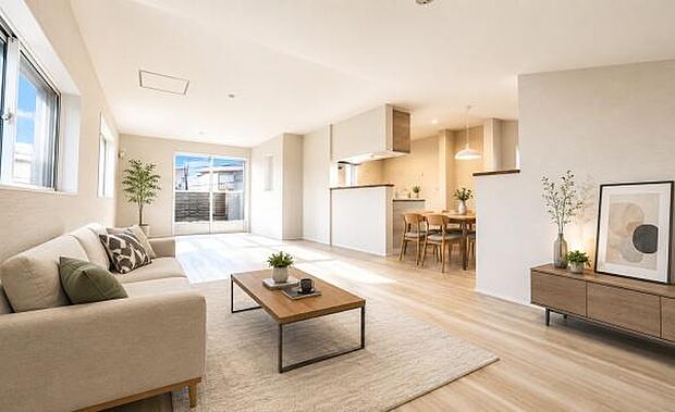 ゆとりを感じさせる上質で明るい空間が、住まう人や訪れる人を心地よく迎え入れてくれます。(本画像家具はCGで作成しており、実際に現地に家具はおかれておりません。また価格に家具は含まれておりません。)
