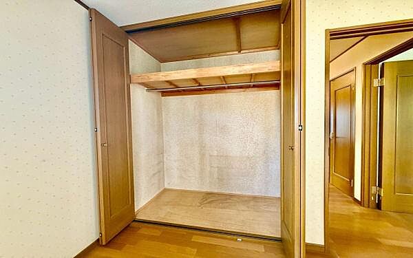 《収納》　■使い勝手の良い収納です