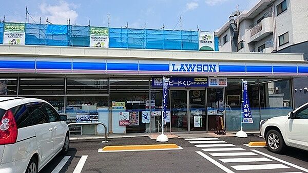 ローソン川崎堰三丁目店まで744m